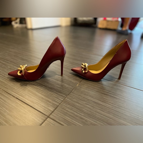 Michael Kors size 10 heels - Picture 5 of 5